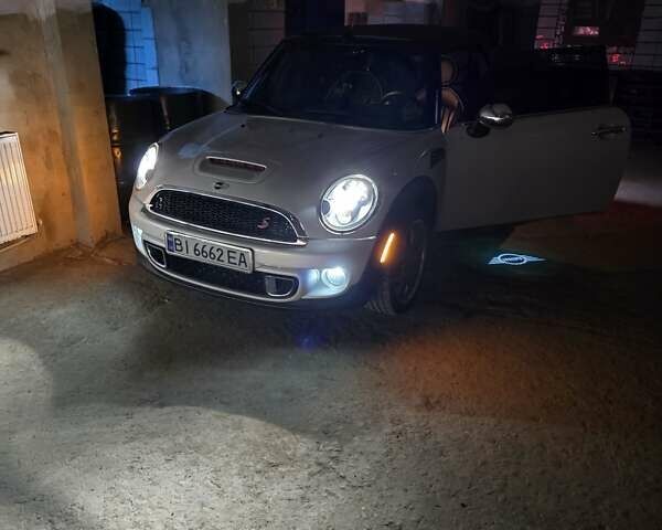 Серый Мини Convertible, объемом двигателя 1.6 л и пробегом 213 тыс. км за 9999 $, фото 34 на Automoto.ua