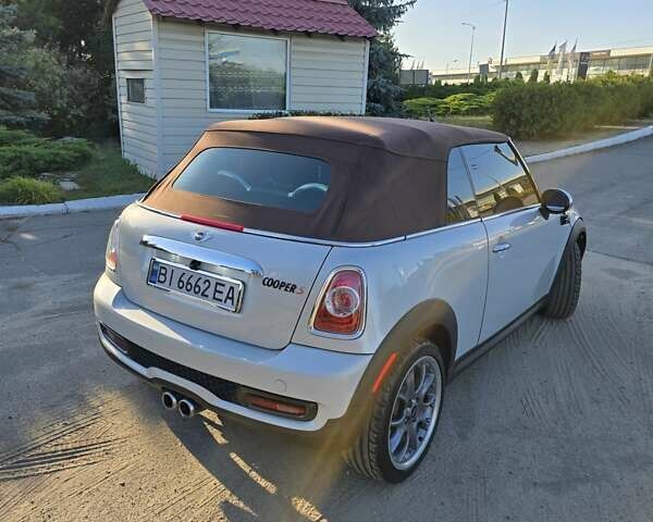 Серый Мини Convertible, объемом двигателя 1.6 л и пробегом 213 тыс. км за 9999 $, фото 4 на Automoto.ua