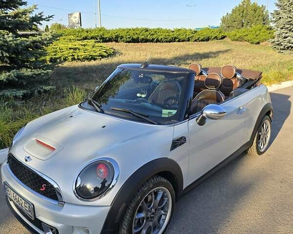Серый Мини Convertible, объемом двигателя 1.6 л и пробегом 213 тыс. км за 9999 $, фото 20 на Automoto.ua