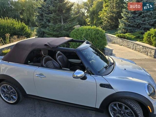 Серый Мини Convertible, объемом двигателя 1.6 л и пробегом 213 тыс. км за 9999 $, фото 11 на Automoto.ua