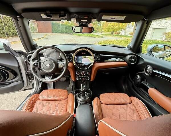 Серый Мини Convertible, объемом двигателя 2 л и пробегом 13 тыс. км за 29900 $, фото 5 на Automoto.ua