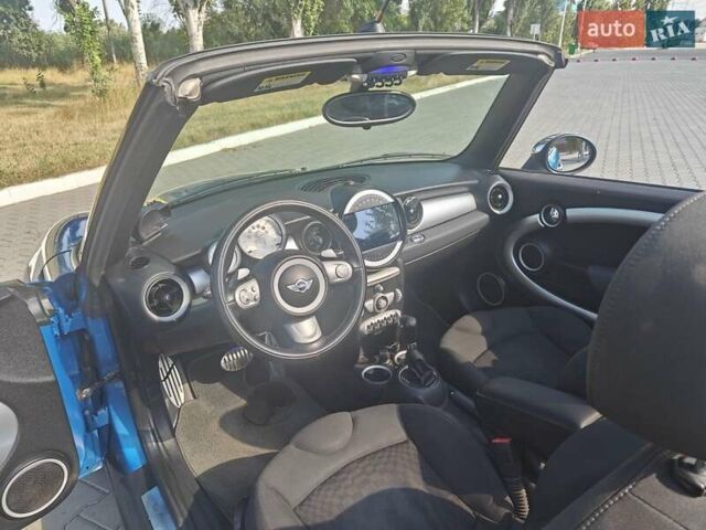 Синий Мини Convertible, объемом двигателя 1.6 л и пробегом 197 тыс. км за 9000 $, фото 18 на Automoto.ua