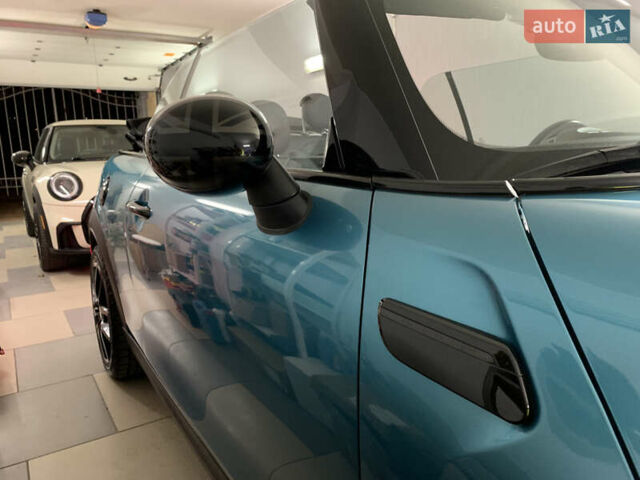 Синий Мини Convertible, объемом двигателя 2 л и пробегом 82 тыс. км за 20000 $, фото 11 на Automoto.ua