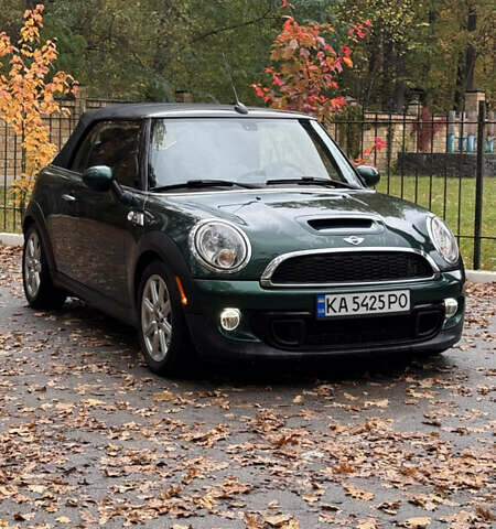 Зеленый Мини Convertible, объемом двигателя 1.6 л и пробегом 125 тыс. км за 12500 $, фото 2 на Automoto.ua