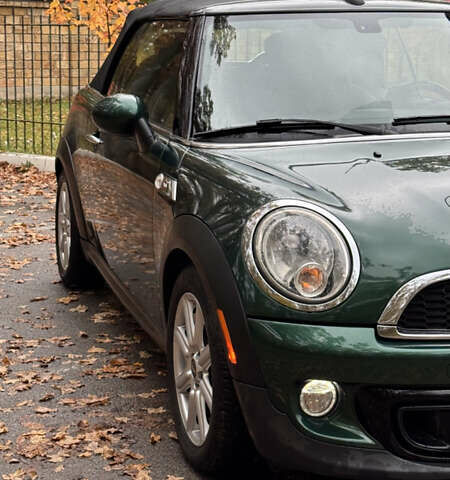Зеленый Мини Convertible, объемом двигателя 1.6 л и пробегом 125 тыс. км за 12500 $, фото 1 на Automoto.ua