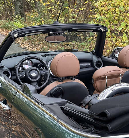 Зеленый Мини Convertible, объемом двигателя 1.6 л и пробегом 125 тыс. км за 12500 $, фото 8 на Automoto.ua