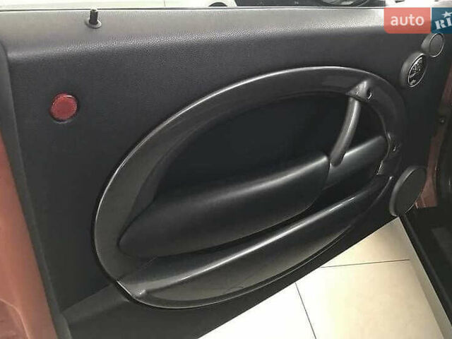 Оранжевый Мини Convertible, объемом двигателя 1.6 л и пробегом 160 тыс. км за 5400 $, фото 2 на Automoto.ua