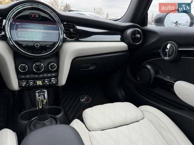 Белый Мини Electric, объемом двигателя 0 л и пробегом 2 тыс. км за 25500 $, фото 18 на Automoto.ua