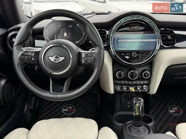 Белый Мини Electric, объемом двигателя 0 л и пробегом 2 тыс. км за 25500 $, фото 16 на Automoto.ua