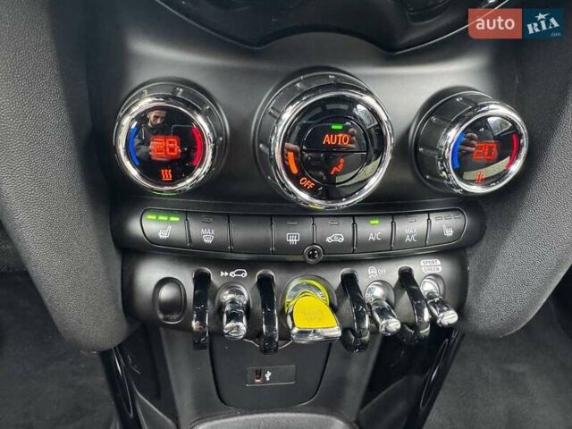 Серый Мини Electric, объемом двигателя 0 л и пробегом 26 тыс. км за 16499 $, фото 11 на Automoto.ua