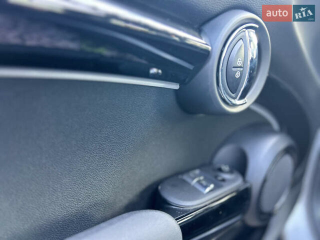 Серый Мини Electric, объемом двигателя 0 л и пробегом 25 тыс. км за 15999 $, фото 42 на Automoto.ua