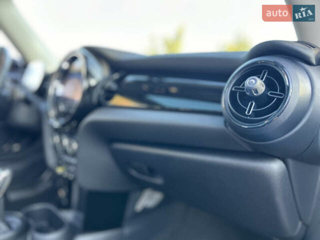 Серый Мини Electric, объемом двигателя 0 л и пробегом 25 тыс. км за 15999 $, фото 37 на Automoto.ua