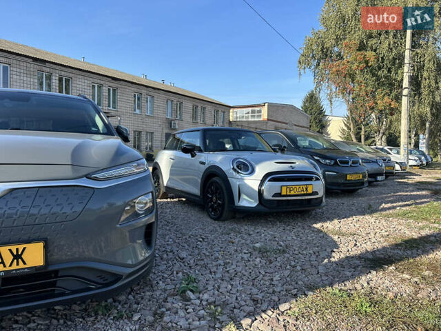 Серый Мини Electric, объемом двигателя 0 л и пробегом 25 тыс. км за 15999 $, фото 101 на Automoto.ua