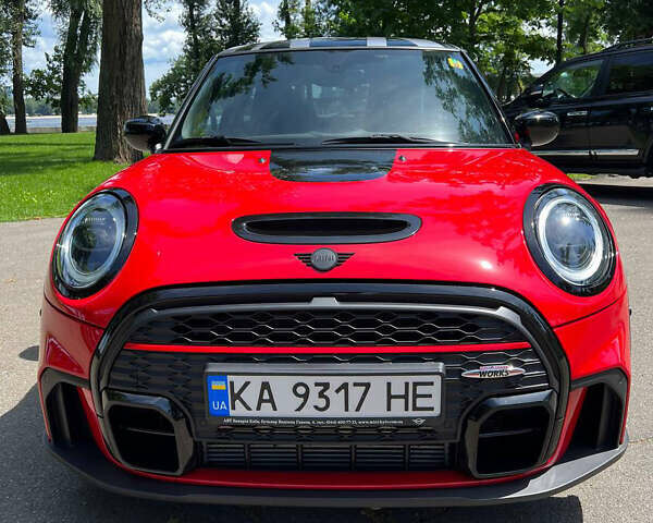 Красный Мини John Cooper Works, объемом двигателя 2 л и пробегом 36 тыс. км за 38000 $, фото 1 на Automoto.ua