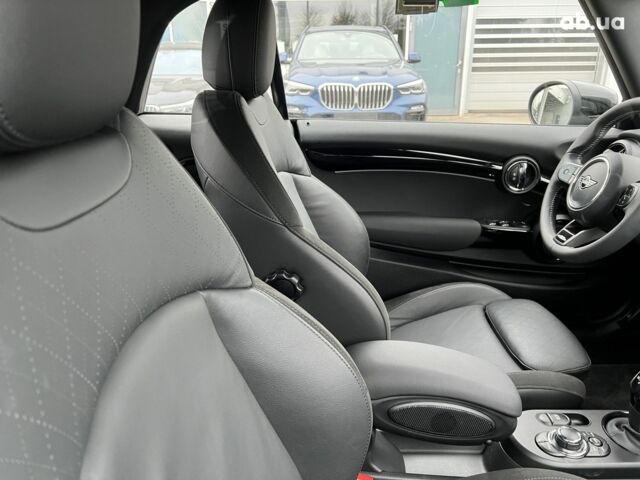 Мини John Cooper Works, объемом двигателя 2 л и пробегом 5 тыс. км за 40646 $, фото 21 на Automoto.ua