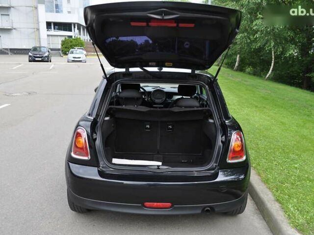 Мини John Cooper Works, объемом двигателя 1.6 л и пробегом 170 тыс. км за 7900 $, фото 20 на Automoto.ua