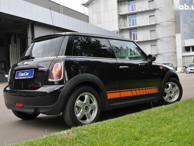 Мини John Cooper Works, объемом двигателя 1.6 л и пробегом 170 тыс. км за 7900 $, фото 16 на Automoto.ua