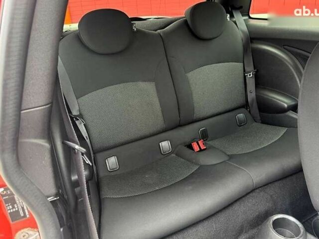 Мини John Cooper Works, объемом двигателя 2.45 л и пробегом 107 тыс. км за 7990 $, фото 9 на Automoto.ua