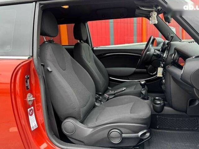 Мини John Cooper Works, объемом двигателя 2.45 л и пробегом 107 тыс. км за 7990 $, фото 10 на Automoto.ua