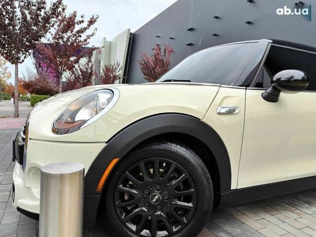 Мини John Cooper Works, объемом двигателя 2 л и пробегом 138 тыс. км за 16490 $, фото 5 на Automoto.ua