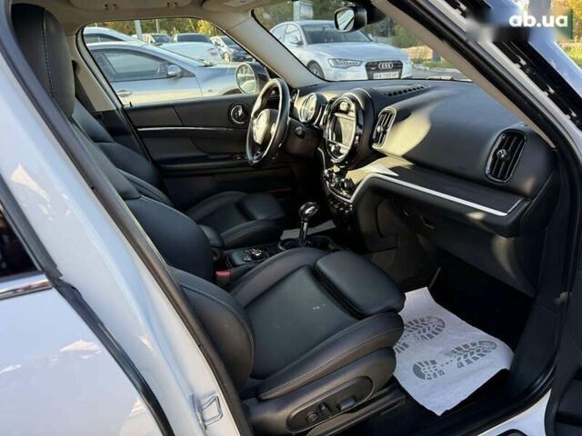 Міні John Cooper Works, об'ємом двигуна 2 л та пробігом 170 тис. км за 18999 $, фото 9 на Automoto.ua