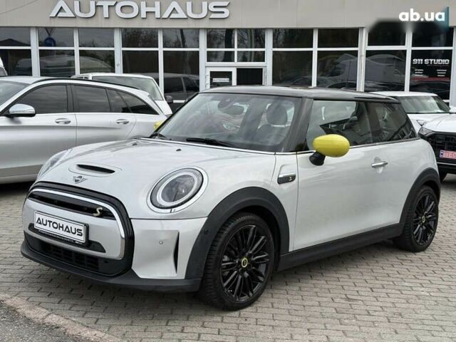 Мини John Cooper Works, объемом двигателя 2.45 л и пробегом 28 тыс. км за 15900 $, фото 2 на Automoto.ua