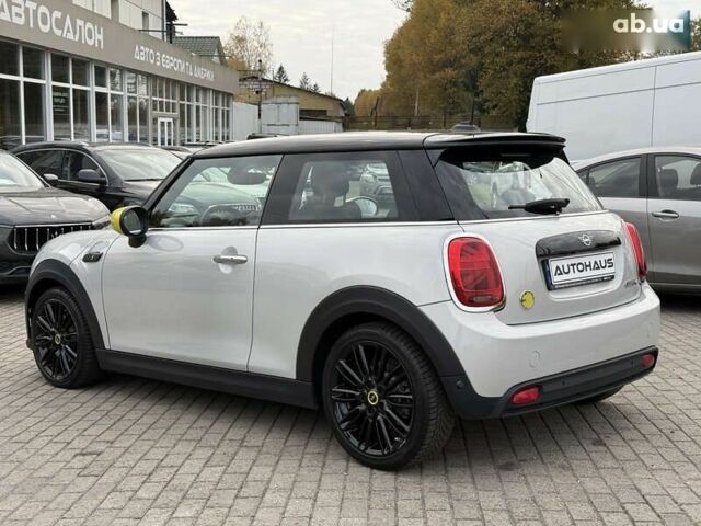 Мини John Cooper Works, объемом двигателя 2.45 л и пробегом 28 тыс. км за 15900 $, фото 7 на Automoto.ua
