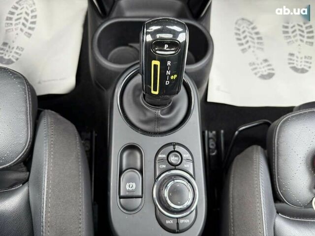 Мини John Cooper Works, объемом двигателя 2.45 л и пробегом 28 тыс. км за 15900 $, фото 17 на Automoto.ua