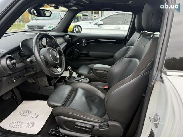 Мини John Cooper Works, объемом двигателя 2.45 л и пробегом 28 тыс. км за 15900 $, фото 8 на Automoto.ua