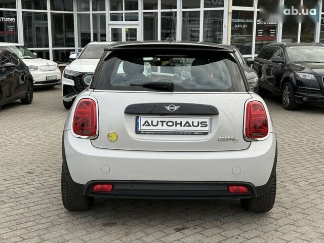 Мини John Cooper Works, объемом двигателя 2.45 л и пробегом 28 тыс. км за 15900 $, фото 6 на Automoto.ua