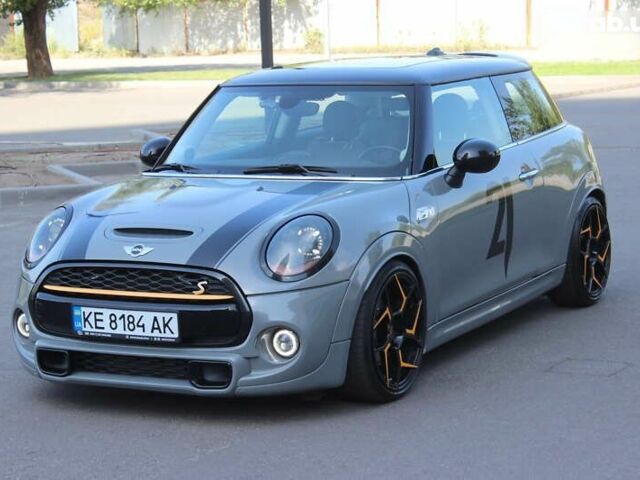 Сірий Міні John Cooper Works, об'ємом двигуна 2 л та пробігом 130 тис. км за 16999 $, фото 1 на Automoto.ua
