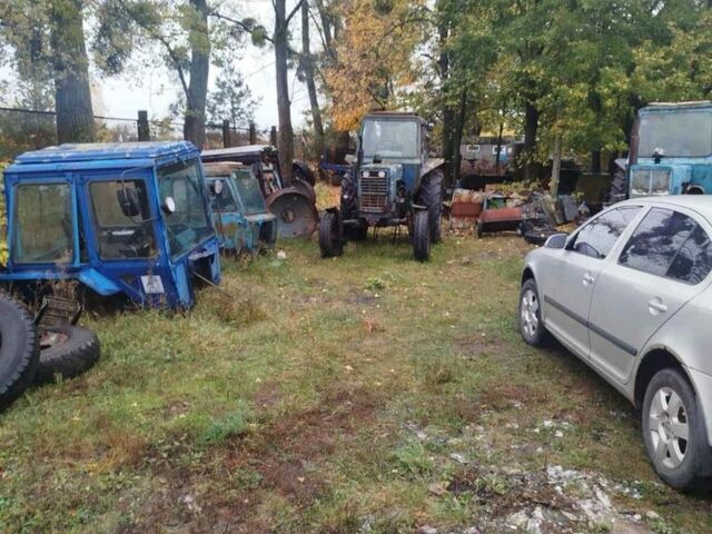 МТЗ Другая 1991 в Ахтырке на Automoto.ua МТЗ Другая, объемом двигателя 4.6 л и пробегом 1000 тыс. км за 3000 $, фото 5 на Automoto.ua