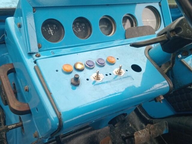 МТЗ Другая, объемом двигателя 4.75 л и пробегом 2 тыс. км за 7213 $, фото 6 на Automoto.ua