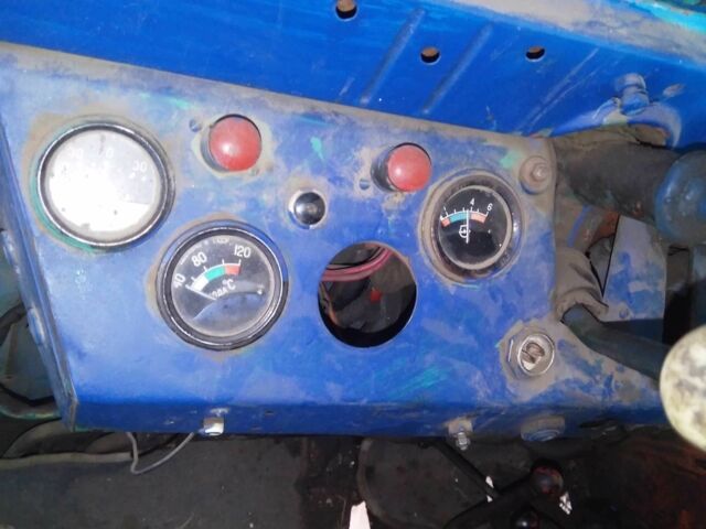 МТЗ Другая, объемом двигателя 3 л и пробегом 100 тыс. км за 2365 $, фото 6 на Automoto.ua