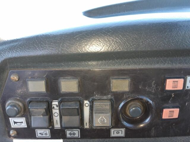 МТЗ Другая, объемом двигателя 4.75 л и пробегом 4 тыс. км за 17500 $, фото 10 на Automoto.ua