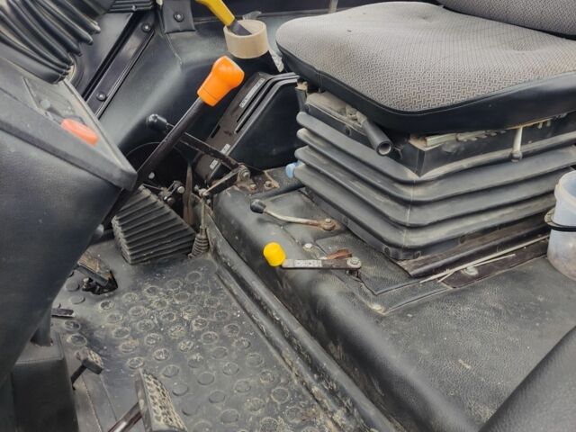 МТЗ Другая, объемом двигателя 4.7 л и пробегом 2 тыс. км за 19800 $, фото 5 на Automoto.ua