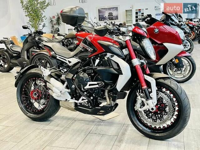 Красный МВ Агуста Брутале, объемом двигателя 0.8 л и пробегом 10 тыс. км за 10500 $, фото 2 на Automoto.ua