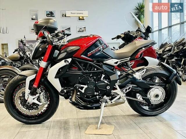 Красный МВ Агуста Брутале, объемом двигателя 0.8 л и пробегом 10 тыс. км за 10500 $, фото 4 на Automoto.ua