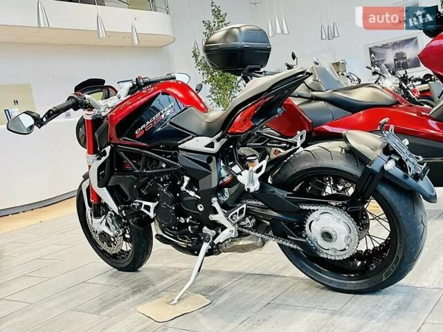 Красный МВ Агуста Брутале, объемом двигателя 0.8 л и пробегом 10 тыс. км за 10500 $, фото 3 на Automoto.ua