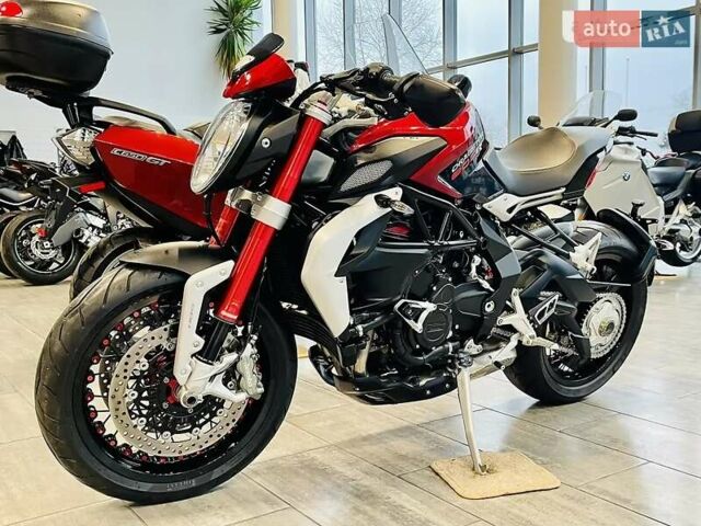 Красный МВ Агуста Брутале, объемом двигателя 0.8 л и пробегом 10 тыс. км за 10500 $, фото 5 на Automoto.ua