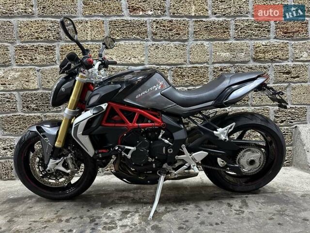 МВ Агуста Бруталє, об'ємом двигуна 0 л та пробігом 17 тис. км за 7600 $, фото 3 на Automoto.ua