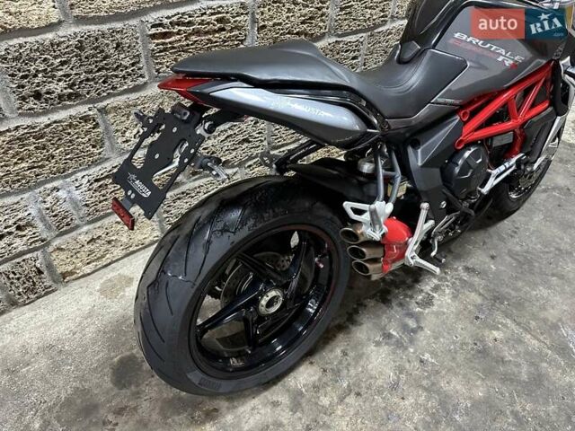 МВ Агуста Бруталє, об'ємом двигуна 0 л та пробігом 17 тис. км за 7600 $, фото 7 на Automoto.ua