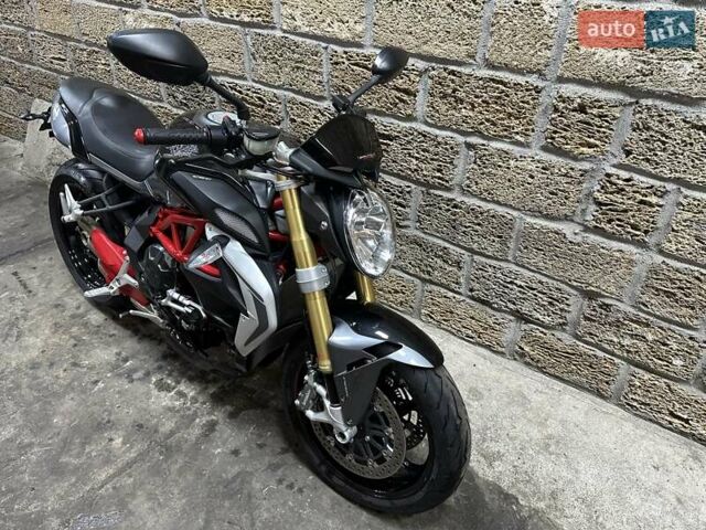 МВ Агуста Бруталє, об'ємом двигуна 0 л та пробігом 17 тис. км за 7600 $, фото 6 на Automoto.ua