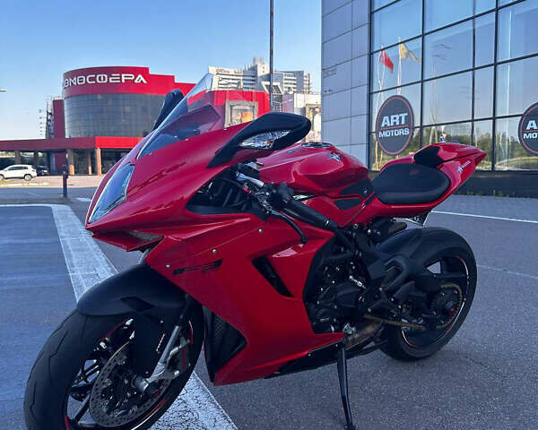 Красный МВ Агуста Ф3, объемом двигателя 0.68 л и пробегом 5 тыс. км за 12000 $, фото 3 на Automoto.ua