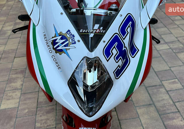 Красный МВ Агуста Ф3, объемом двигателя 0.68 л и пробегом 18 тыс. км за 12500 $, фото 22 на Automoto.ua