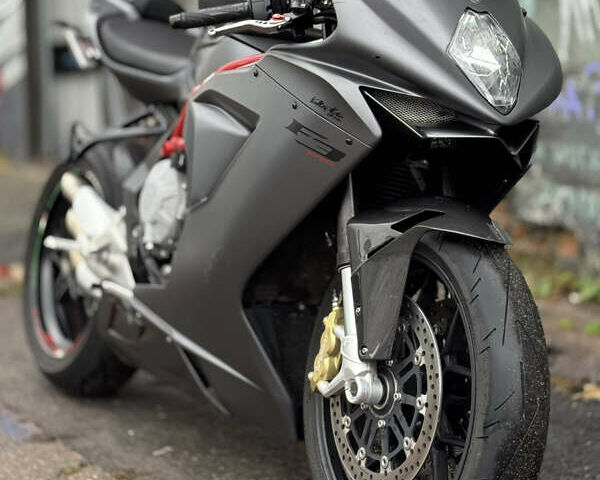 МВ Агуста Ф3, объемом двигателя 0 л и пробегом 7 тыс. км за 10700 $, фото 3 на Automoto.ua