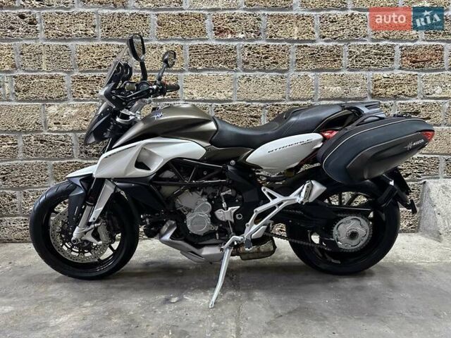 МВ Агуста Stradale 800, об'ємом двигуна 0 л та пробігом 5 тис. км за 7800 $, фото 3 на Automoto.ua