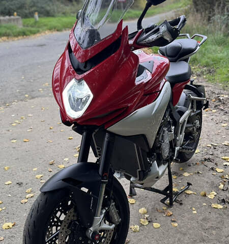 Красный МВ Агуста TURISMO VELOCE, объемом двигателя 0.8 л и пробегом 23 тыс. км за 7000 $, фото 4 на Automoto.ua