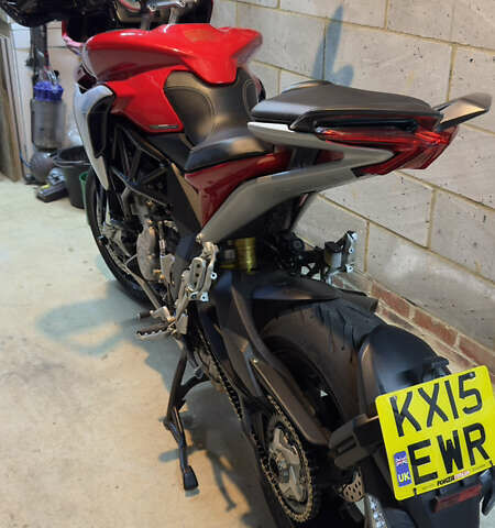 Красный МВ Агуста TURISMO VELOCE, объемом двигателя 0.8 л и пробегом 23 тыс. км за 7000 $, фото 8 на Automoto.ua