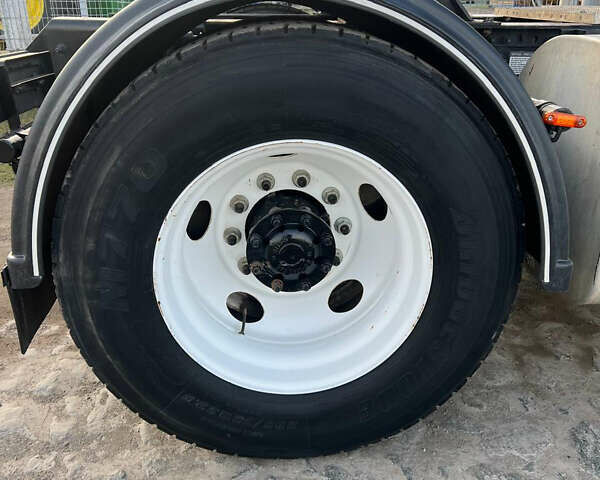 Зеленый МАК CX, объемом двигателя 10.8 л и пробегом 1 тыс. км за 22500 $, фото 8 на Automoto.ua